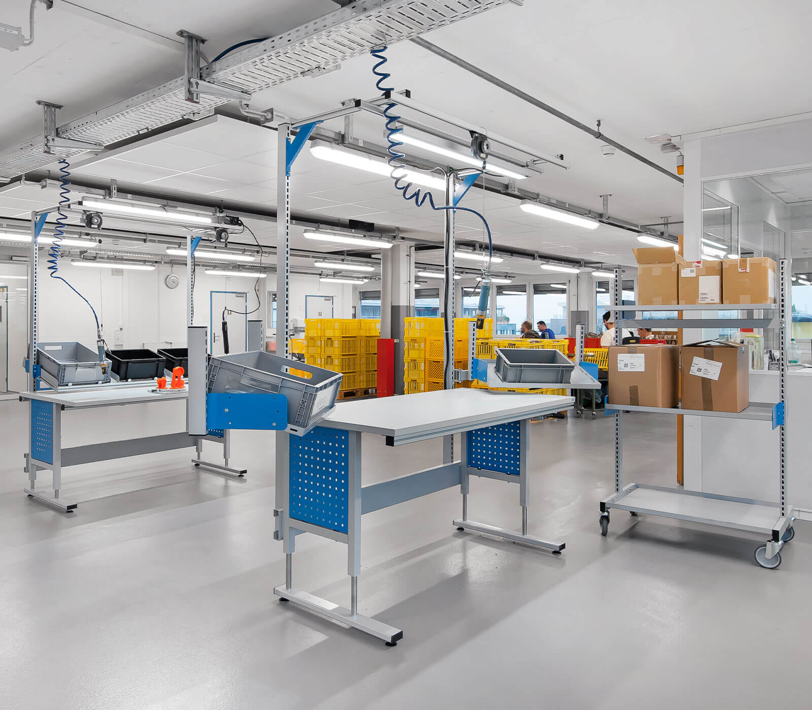 Montagetisch ERGO-Vario und Transportwagen