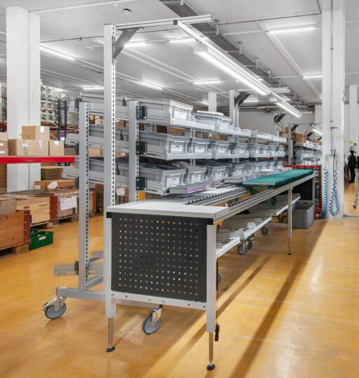 freistehende Materialzuführung Transportwagen